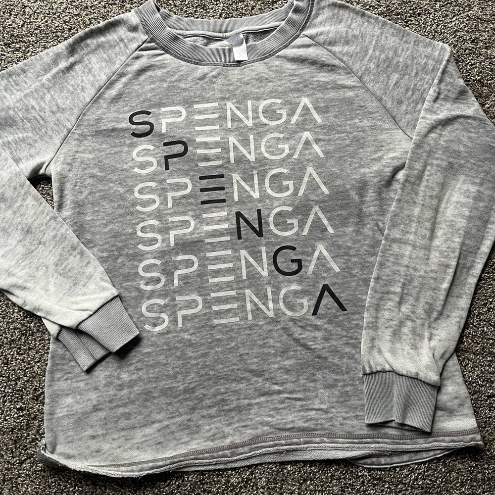 SPENGA repeating long sleeve crew. Grey distressed. Size Large